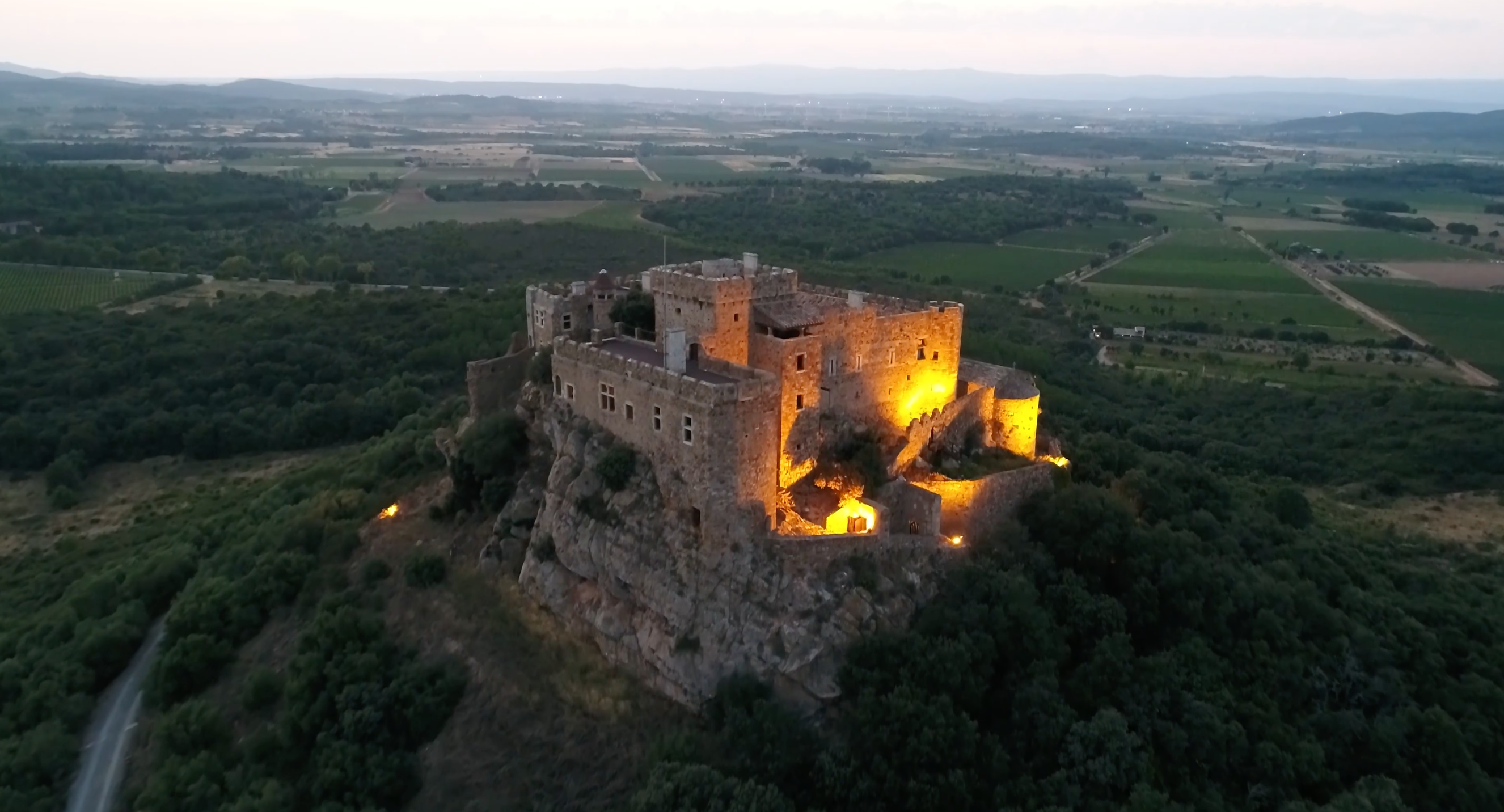 Éclairage extérieur Chateau Saint Martin de Toques à Bizanet
