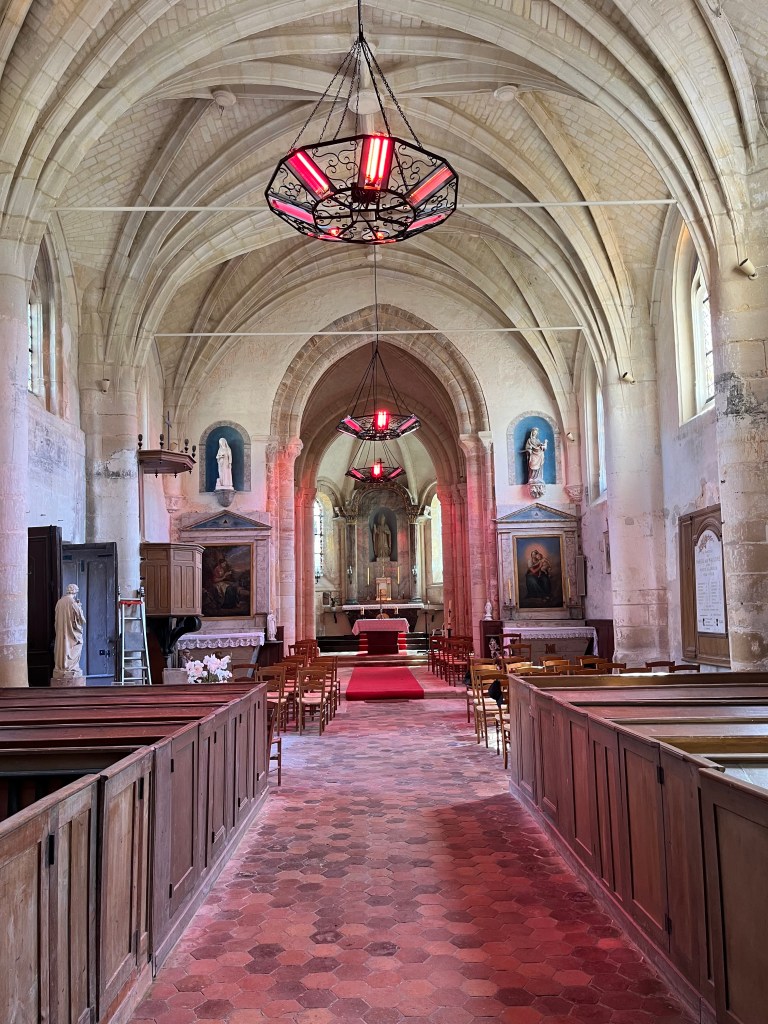 Lustres chauffants Église de Mareil sur Mauldre