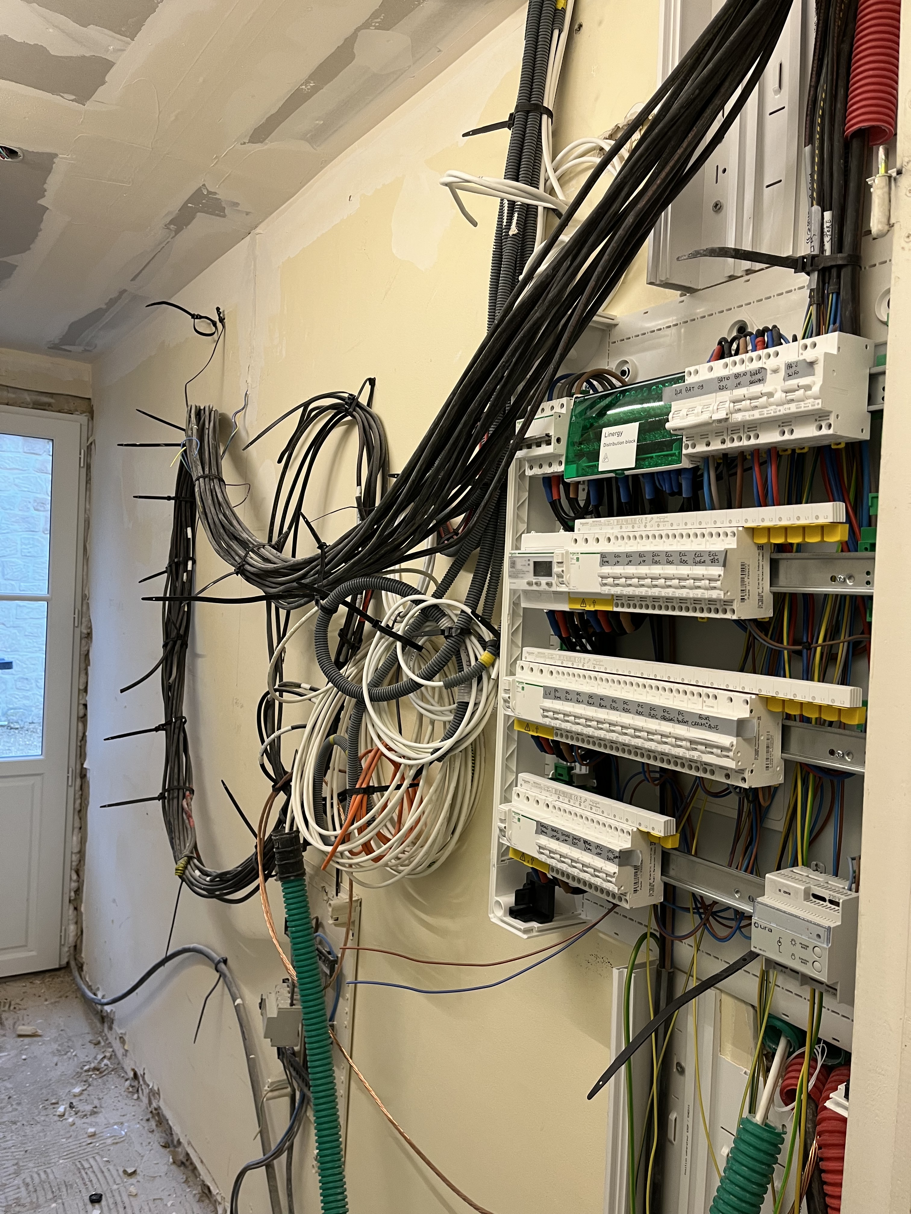 Installation en cours tableau électrique Beaux-Arts de Chars