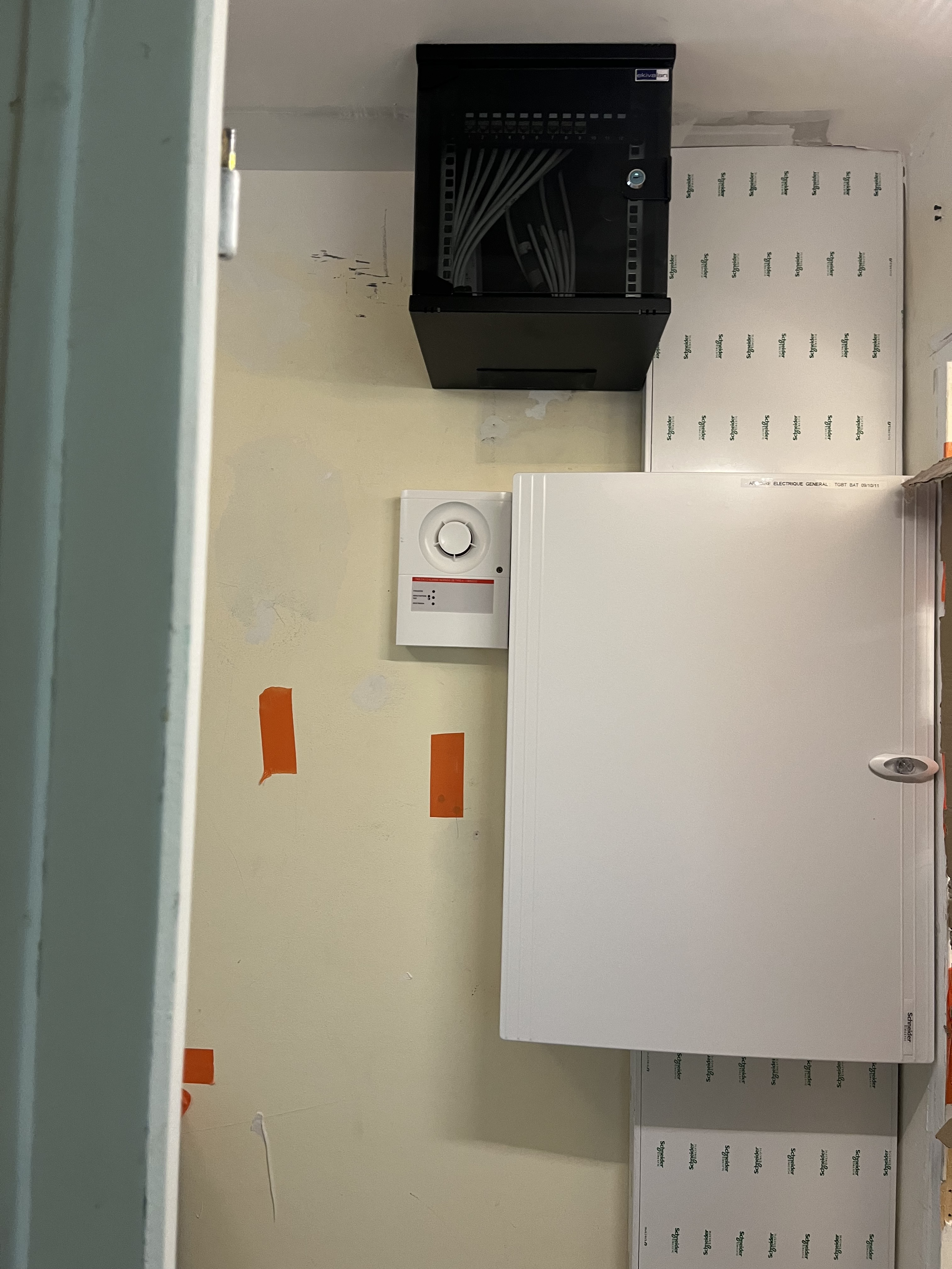 Installation tableau électrique aux Beaux-Arts de Chars