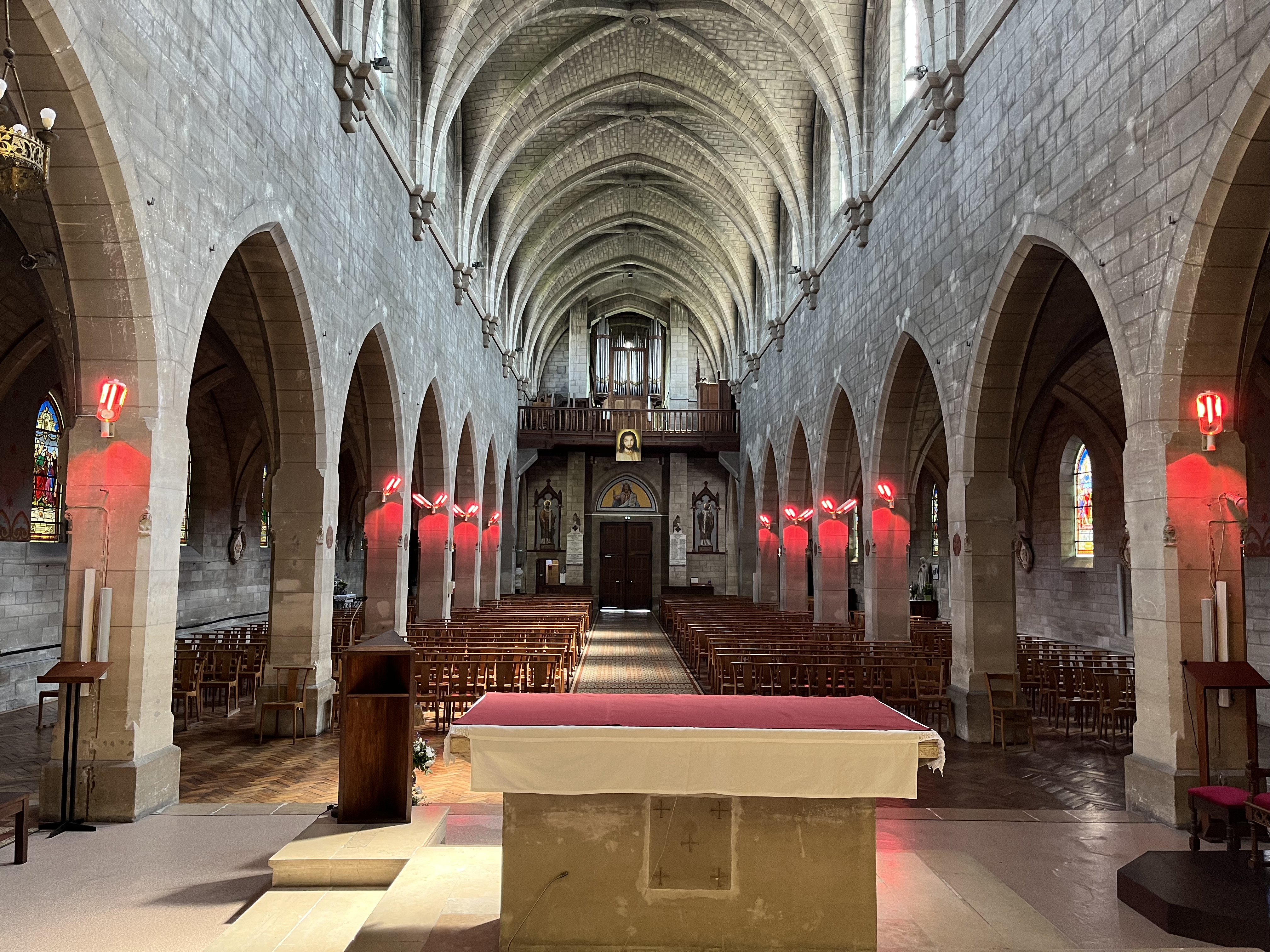 Chauffages rayonnants à l'Église des Mureaux