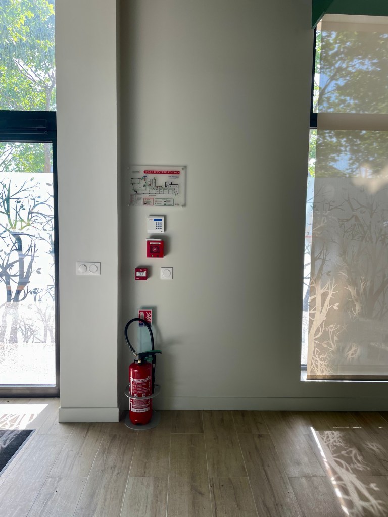 Espace Simone Veil - Les Mureaux 78130 - Travaux d'électricité - Sécurité Incendie