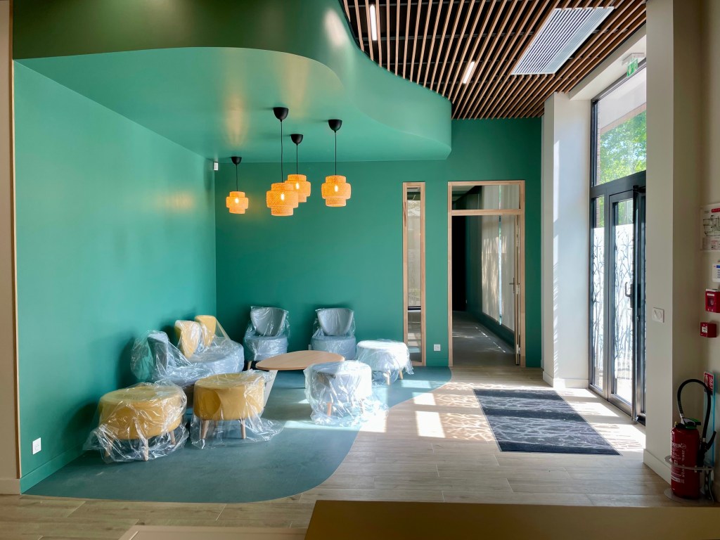 Espace Simone Veil - Les Mureaux 78130 - Travaux d'électricité - Eclairage Hall